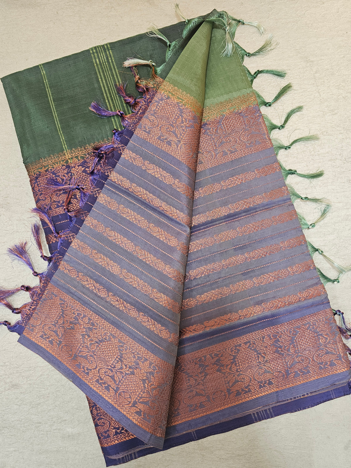 Green with Blue Chinnalampattu Velthari Design Border Saree