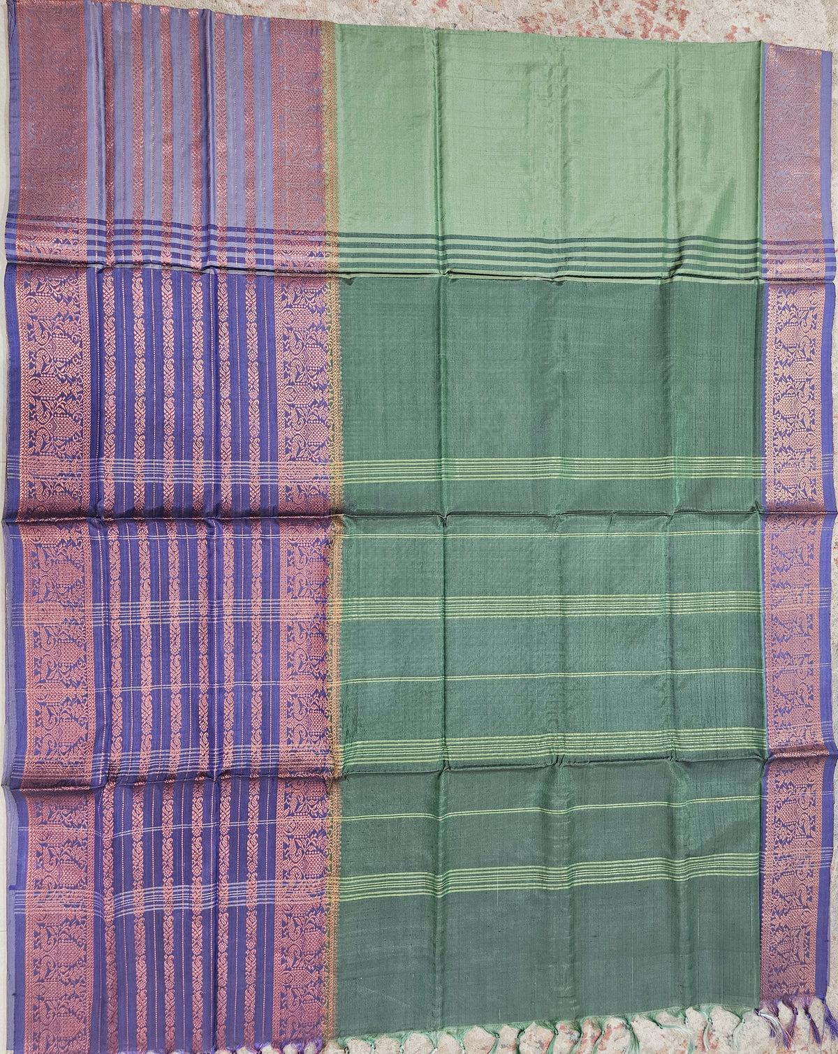 Green with Blue Chinnalampattu Velthari Design Border Saree