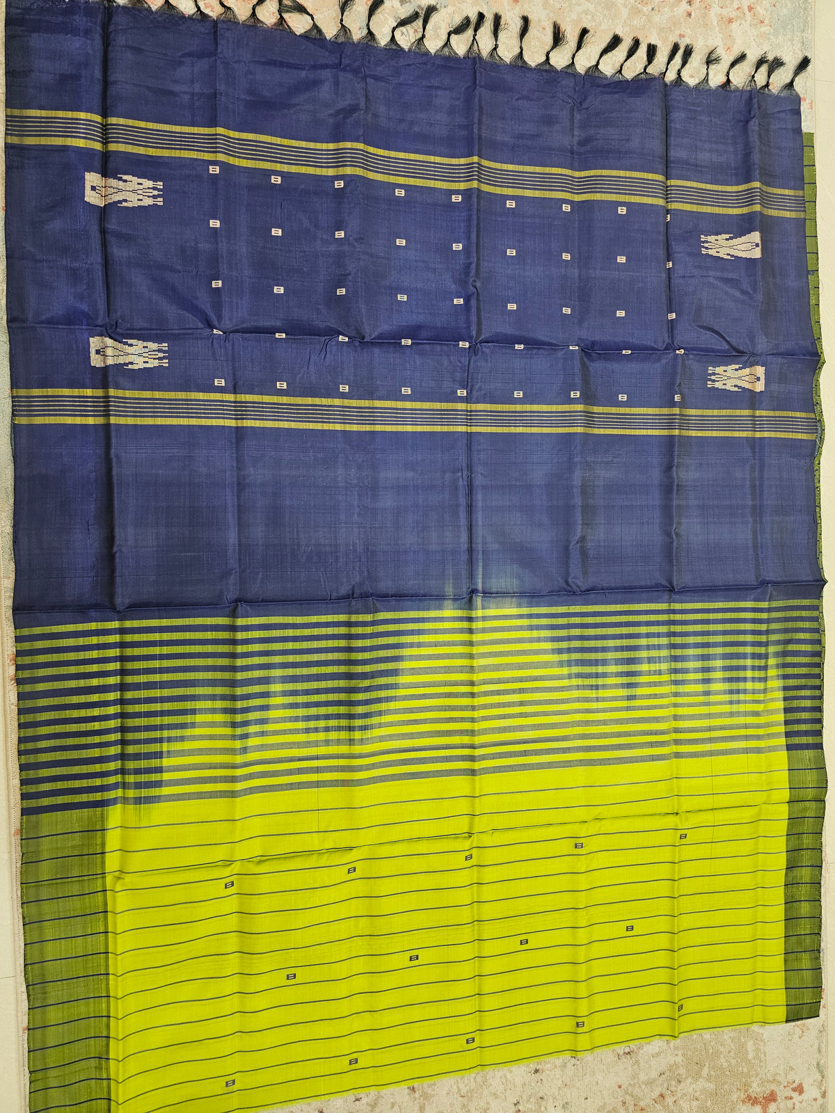 Chinnalampattu Saree - Green with Dark Blue