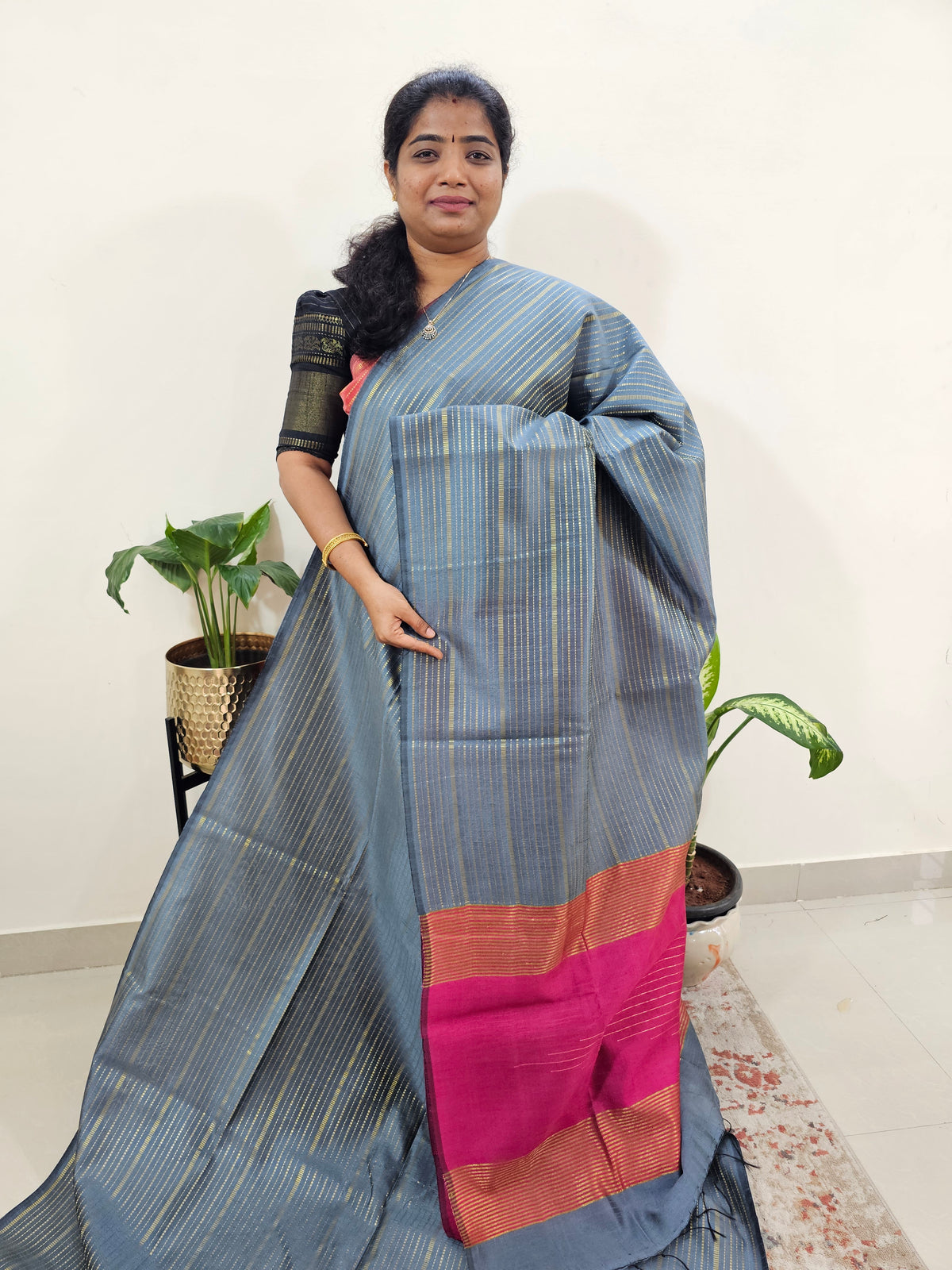 Semi Raw Silk Saree - Grey with Pink