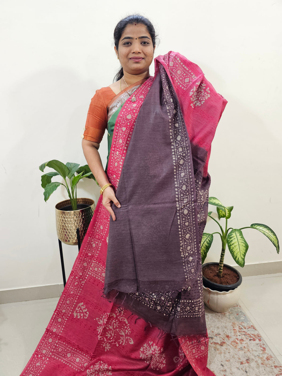Bhagalpuri Batik Print - Pink with Maroon