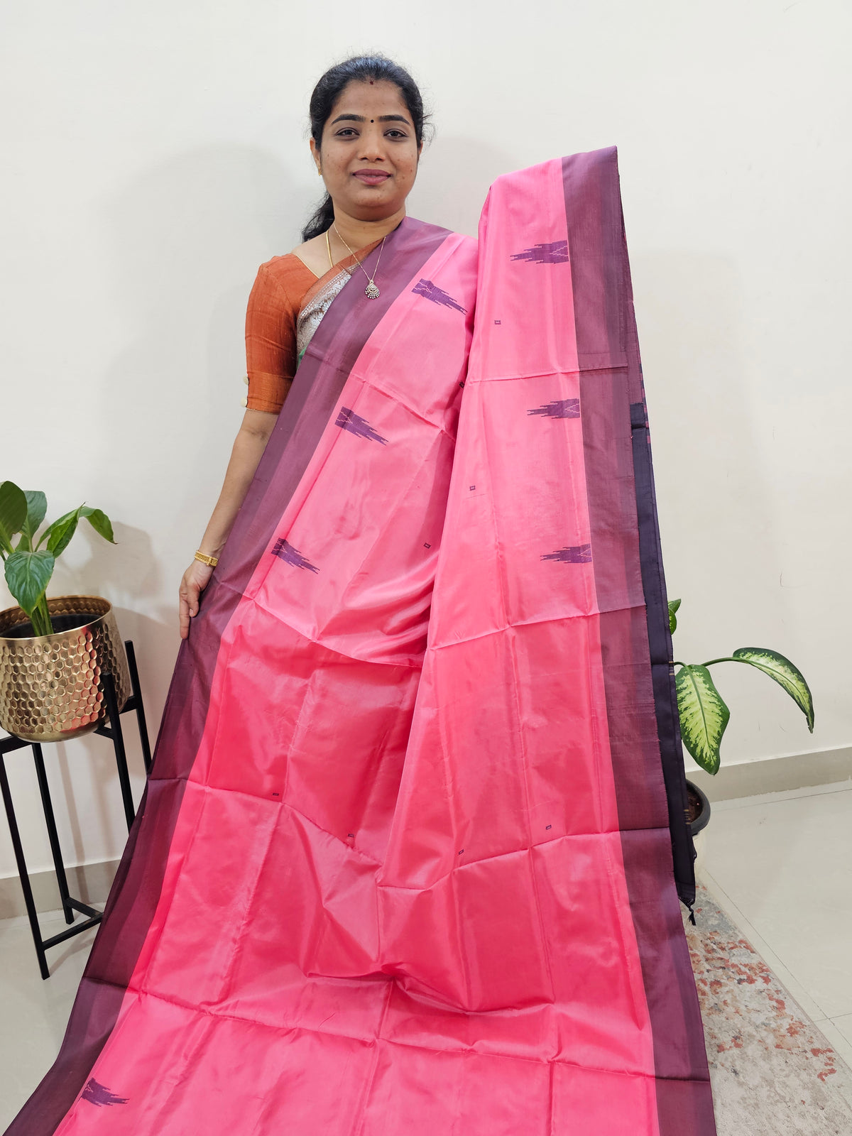 Chinnalampattu Saree with Blouse - Peach with Dark Brown