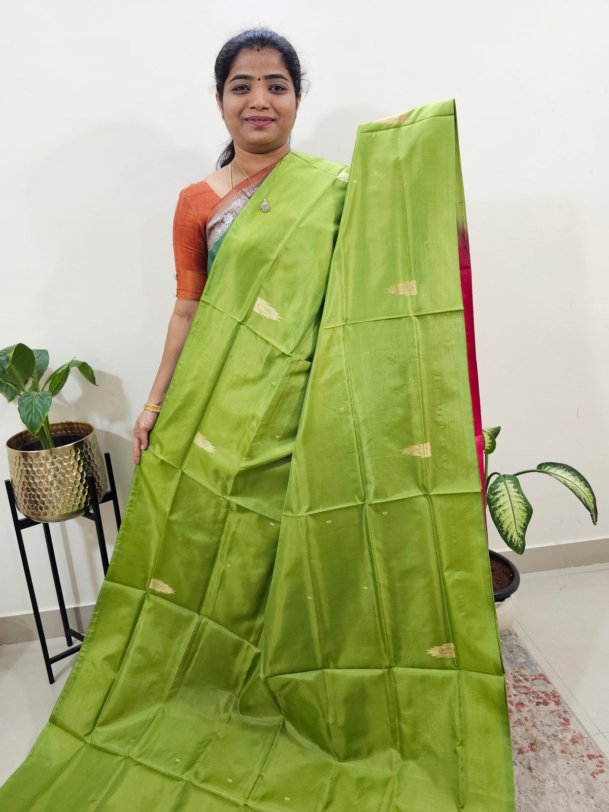 Chinnalampattu Saree with Blouse - Green with Pink
