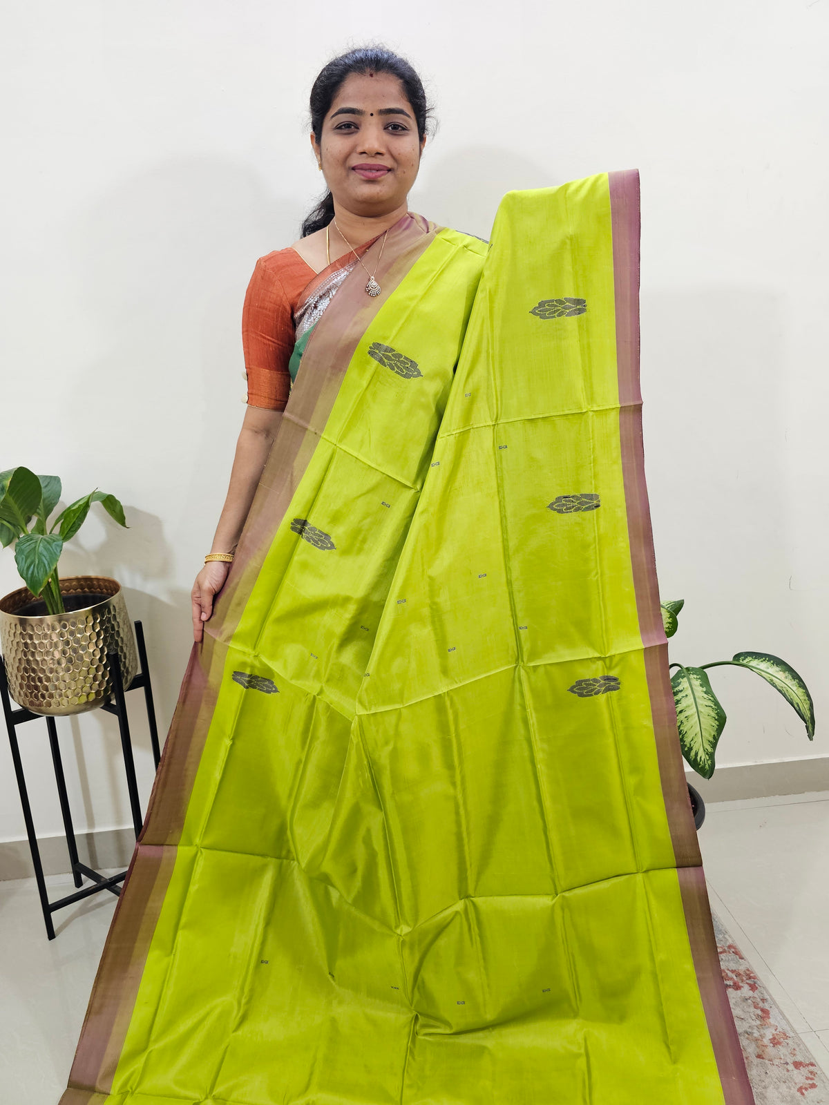Chinnalampattu Saree with Blouse - Lime Green with Purple
