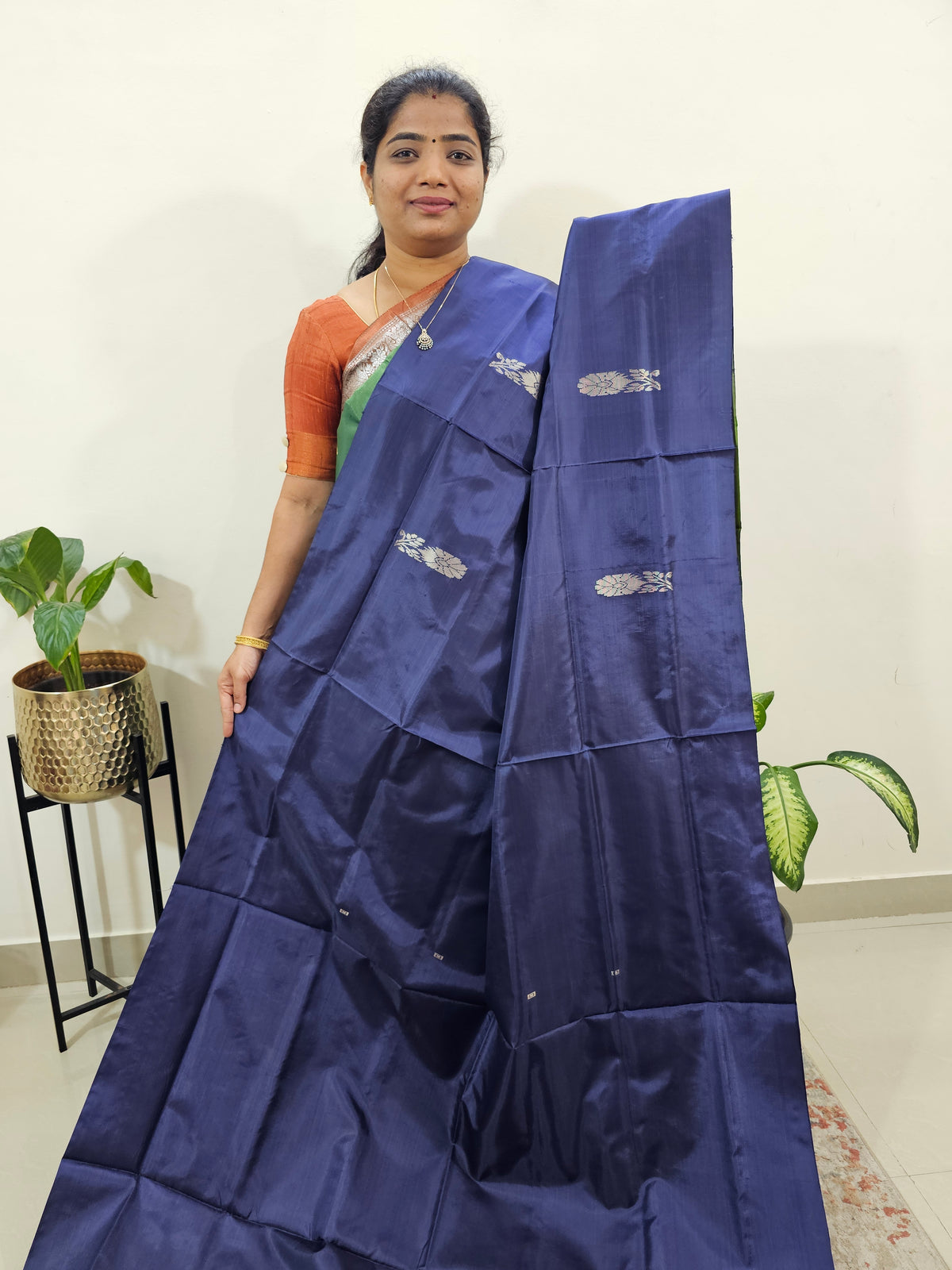 Chinnalampattu Saree with Blouse - Dark Blue with Green