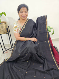 Pure Handloom Maheshwari Silk Cotton Weaves - Black with Maroon