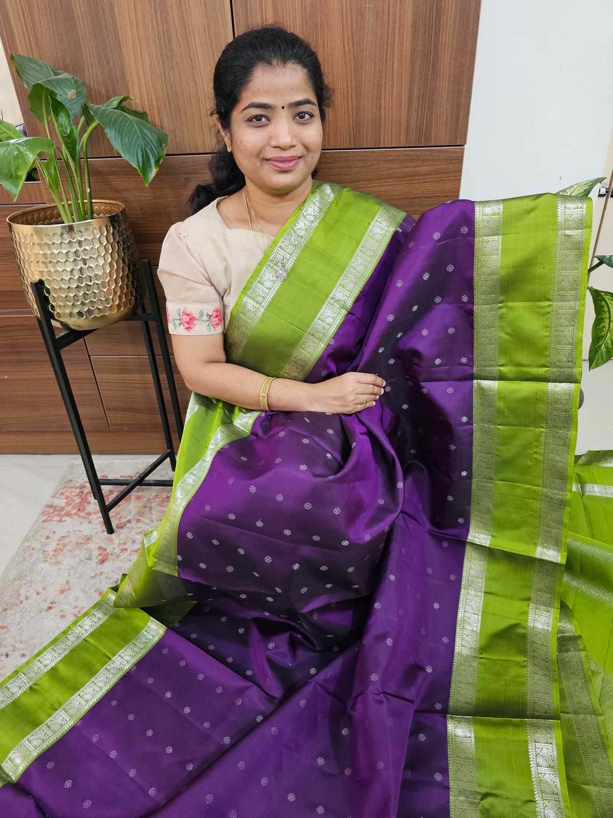 Classical Kanjivaram Pattern Pure Handloom Soft Silk Saree - Purple with Green