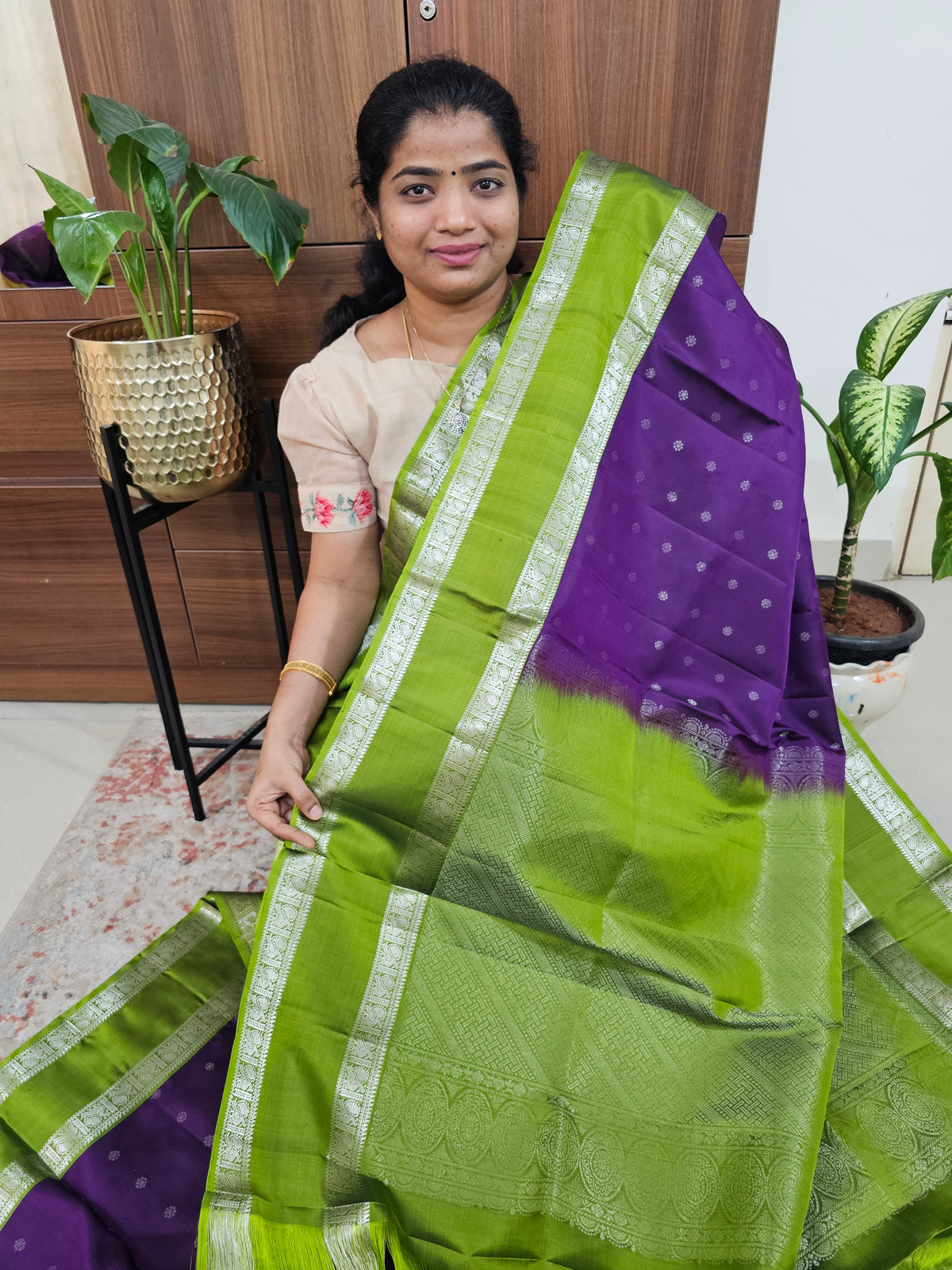 Classical Kanjivaram Pattern Pure Handloom Soft Silk Saree - Purple with Green