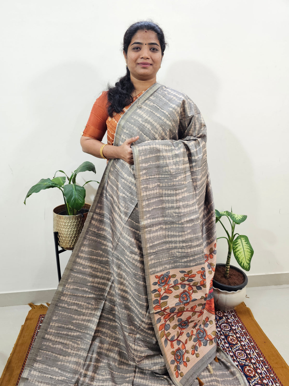 Semi Matka Tussar with Kalamkari - Grey