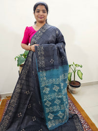 Bhagalpuri Zari Weaving with Batik Print - Grey with Sea Green