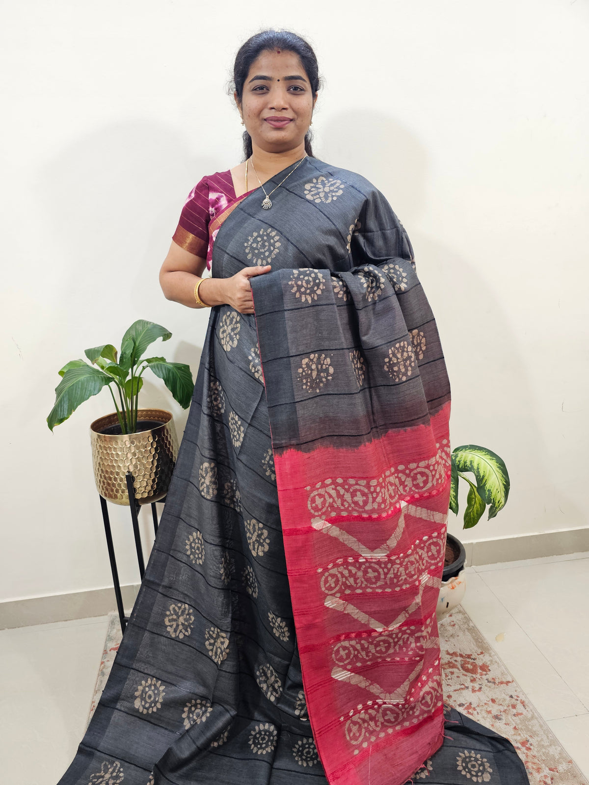 Bhagalpuri with Batik Print - Grey with Red