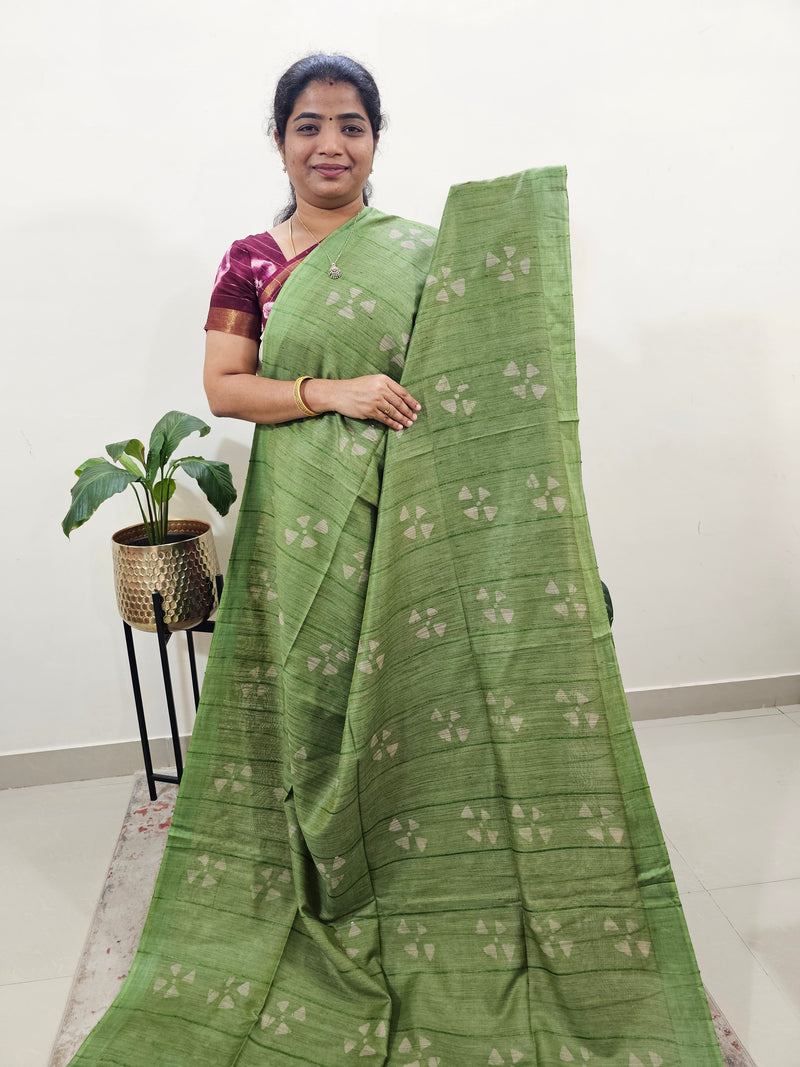 Bhagalpuri Zari Weaving with Batik Print - Green with Grey