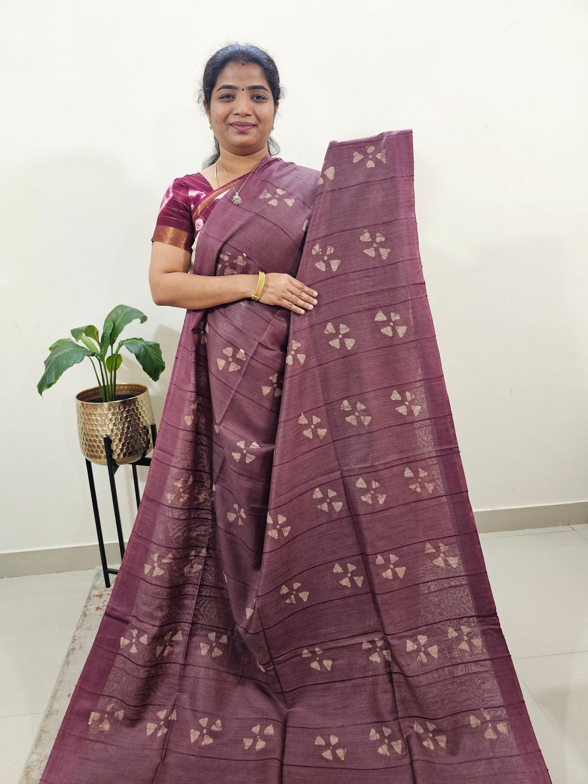 Bhagalpuri Zari Weaving with Batik Print - Brown with Honey Brown