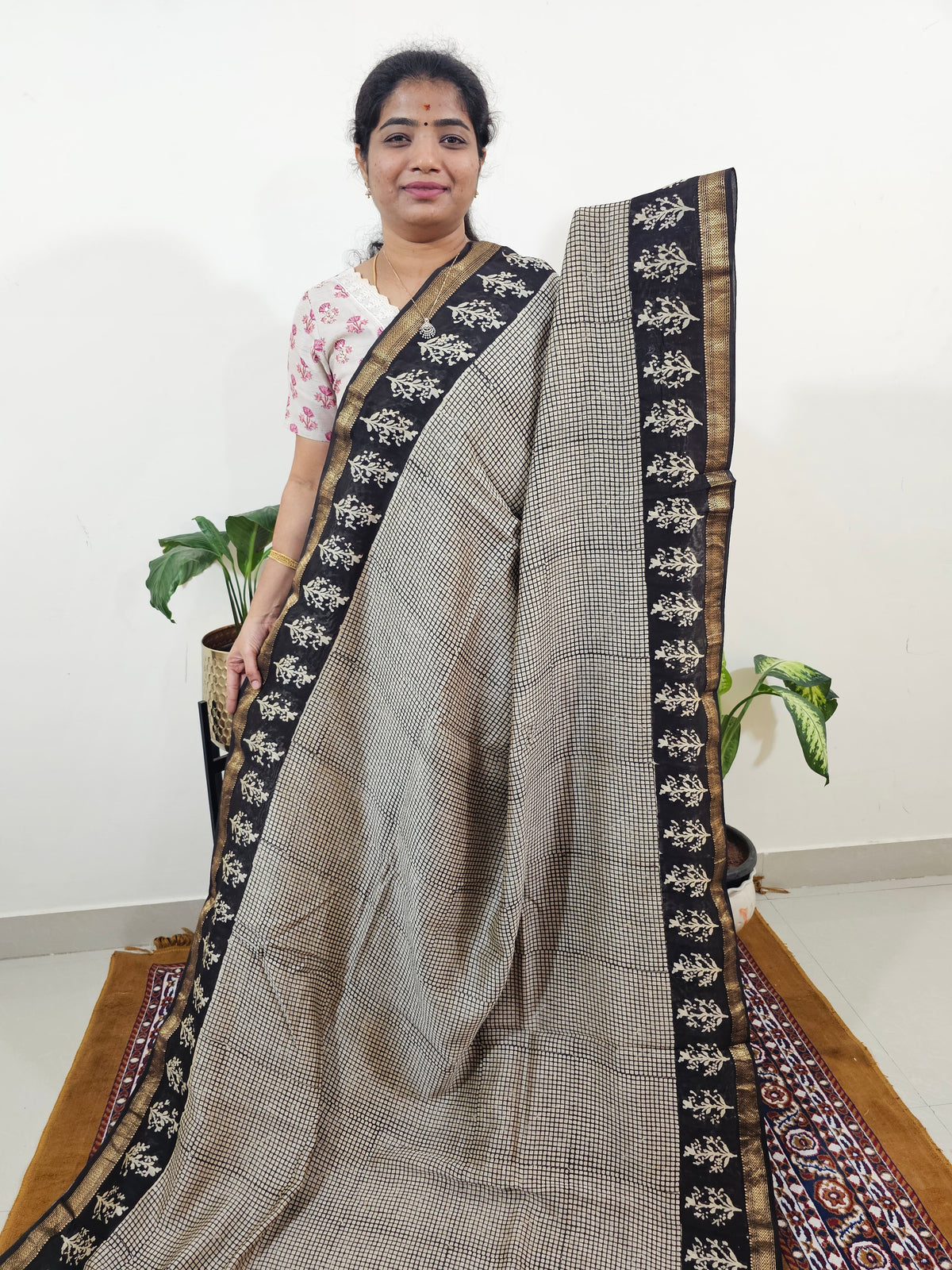 Maheshwari Silk Cotton Hand Block Printed Saree - Black