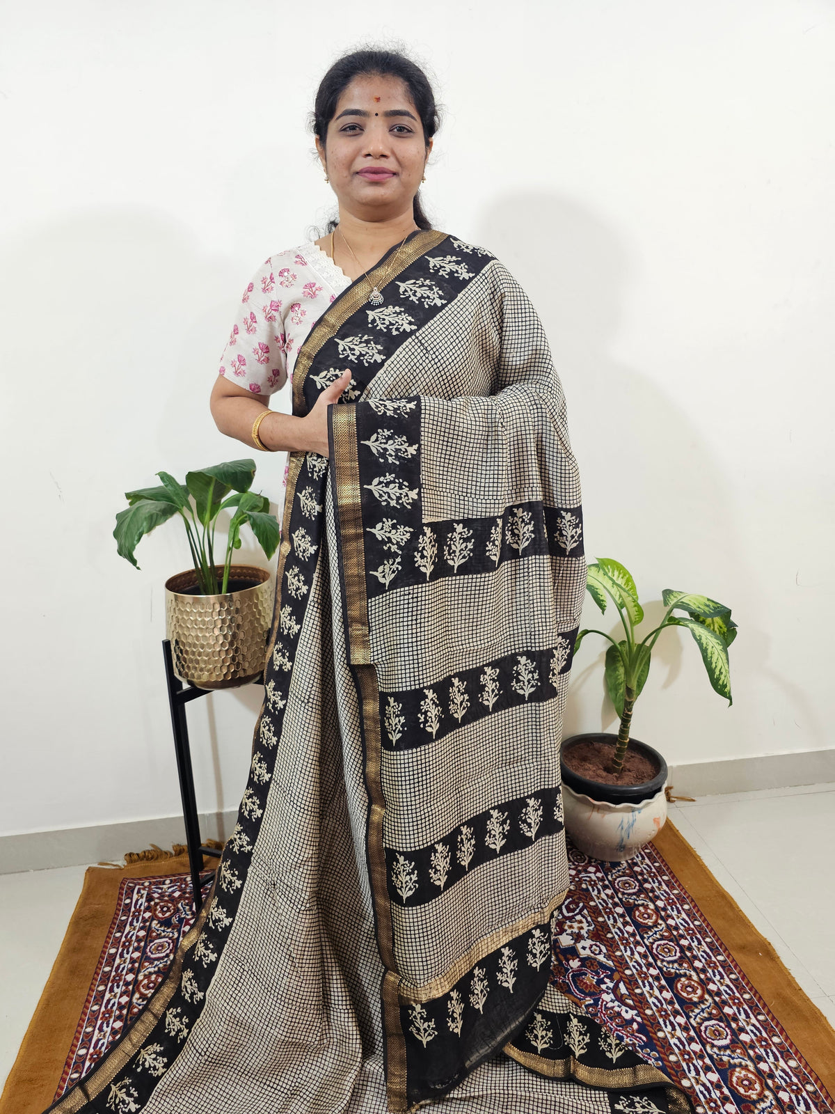 Maheshwari Silk Cotton Hand Block Printed Saree - Black