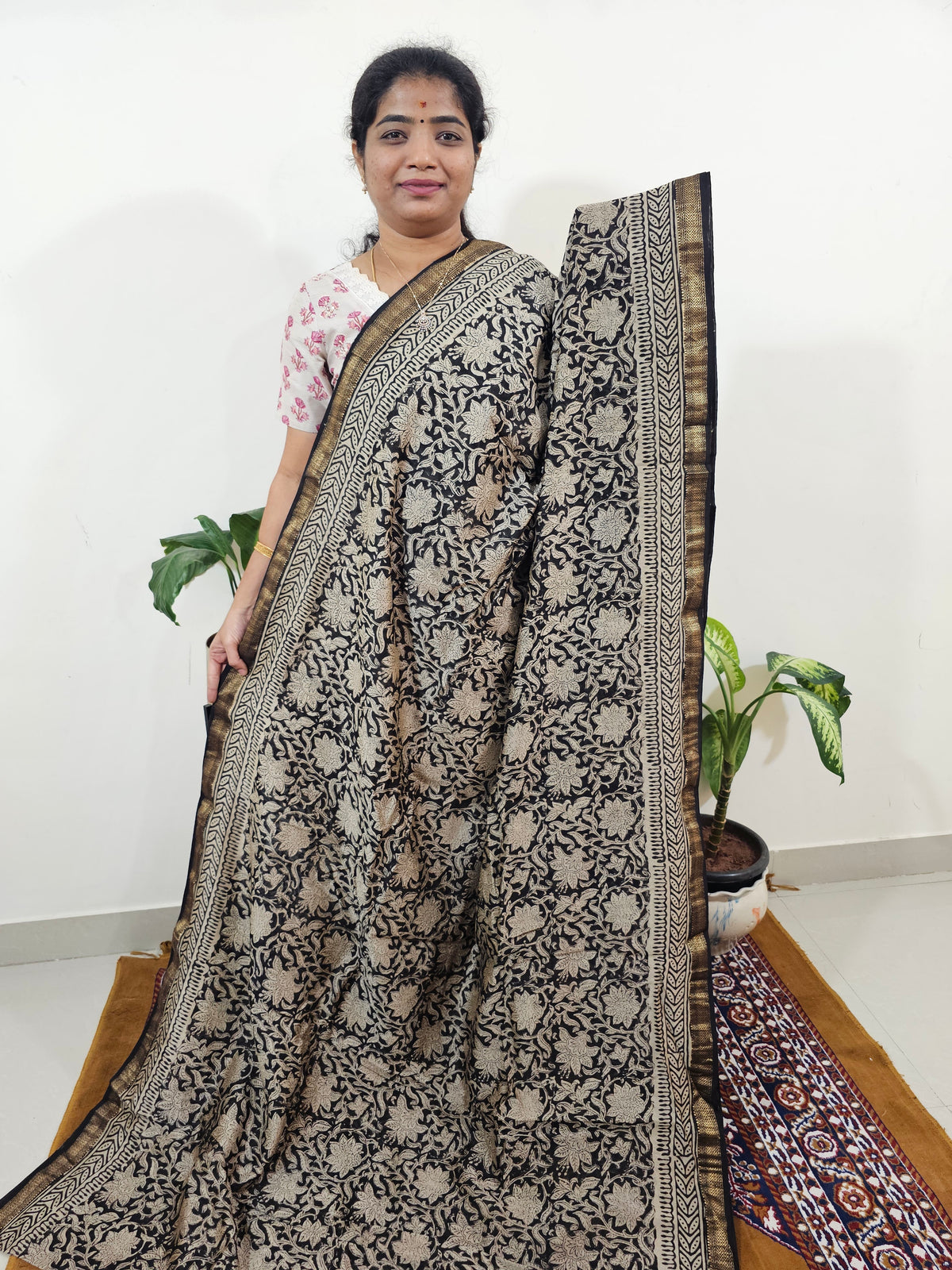 Maheshwari Silk Cotton Hand Block Printed Saree - Black