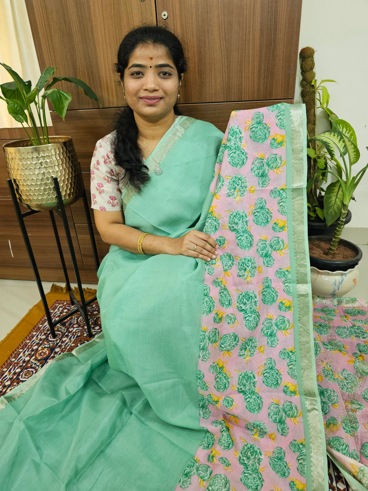 Handwoven Mangalagiri Pattu Saree with Digital Prints  - Sea Green with Pink