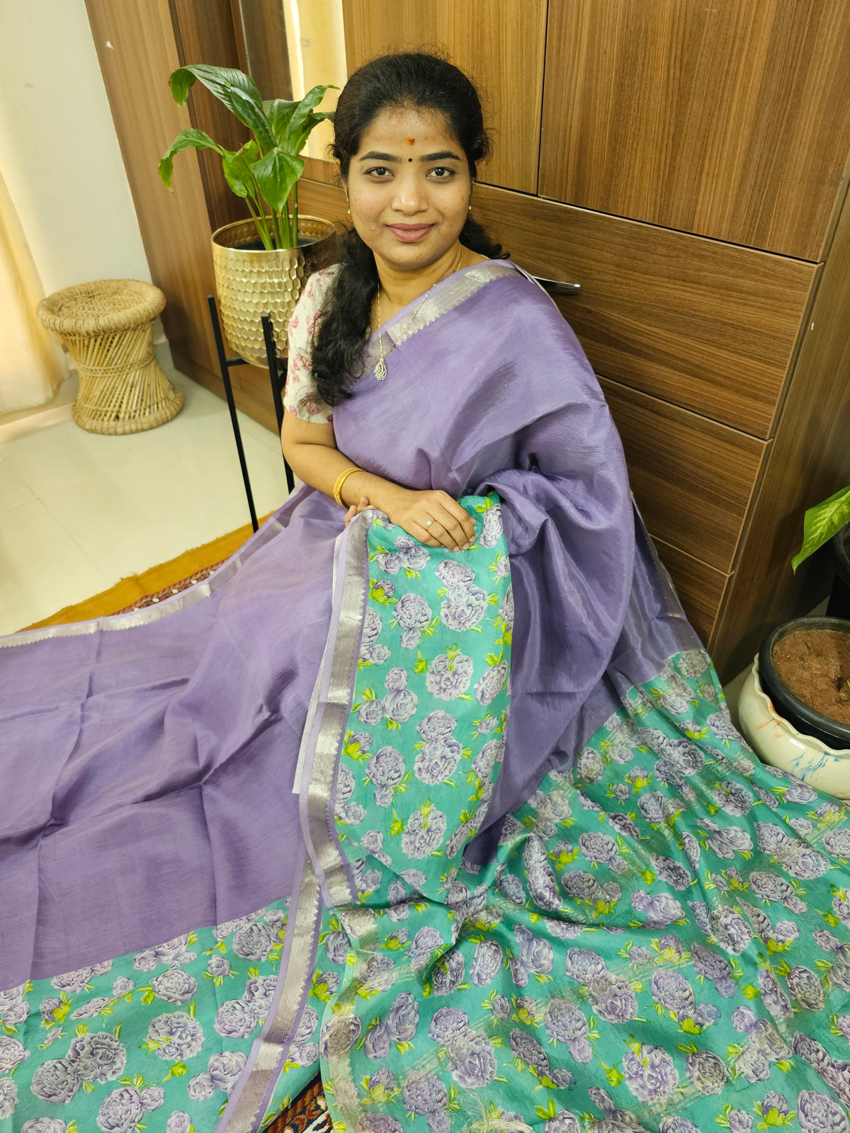 Handwoven Mangalagiri Pattu Saree with Digital Prints  - Lavender with Sea Green