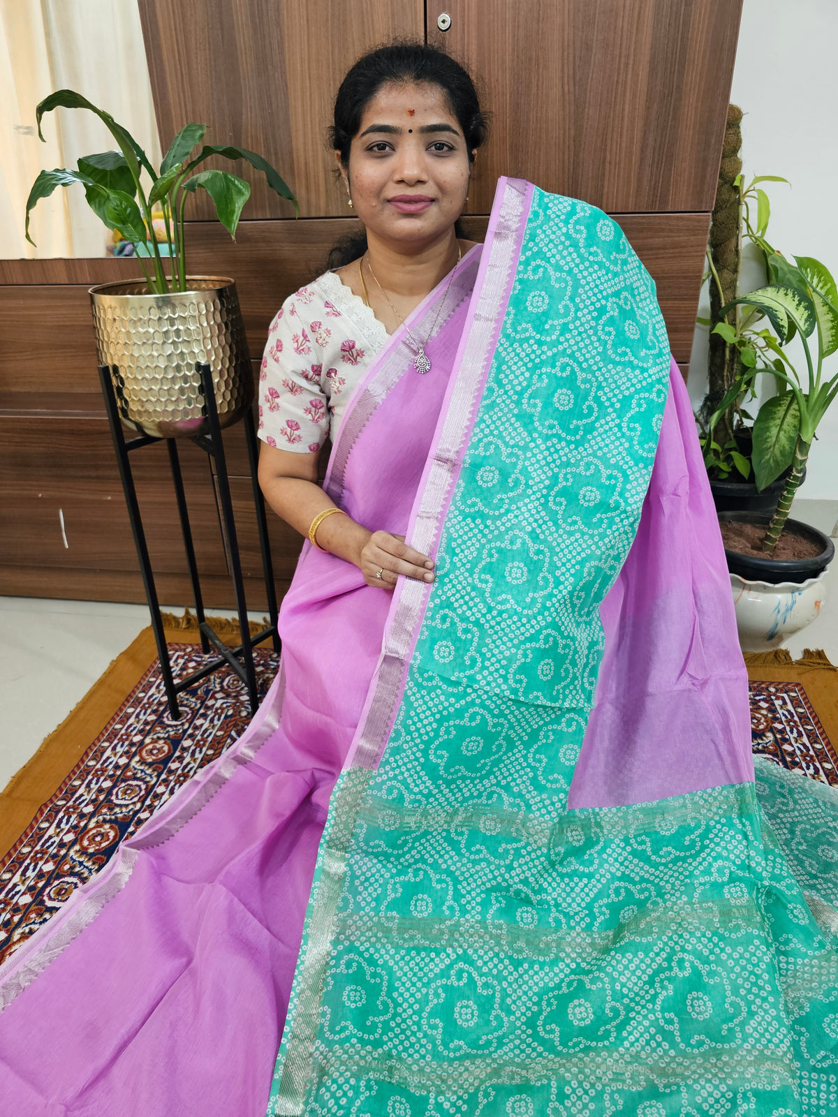 Handwoven Mangalagiri Pattu Saree with Digital Prints  -Pink with Sea Green