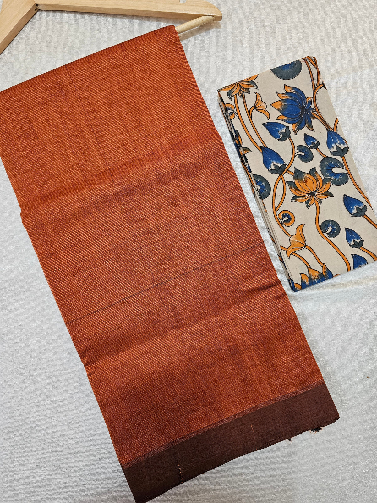Handwoven Mangalagiri Plain Pattu Saree - Rust Orange