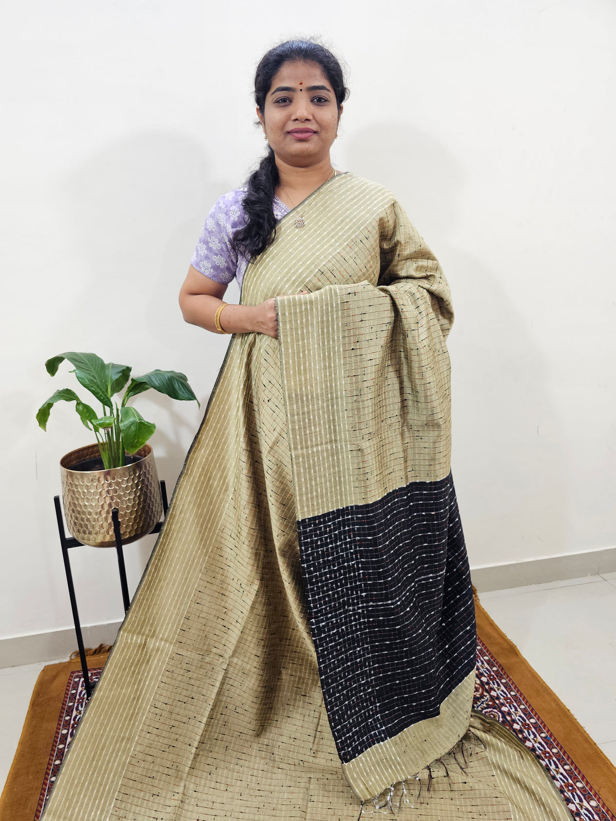 Semi Raw Silk Saree - Beige with Black