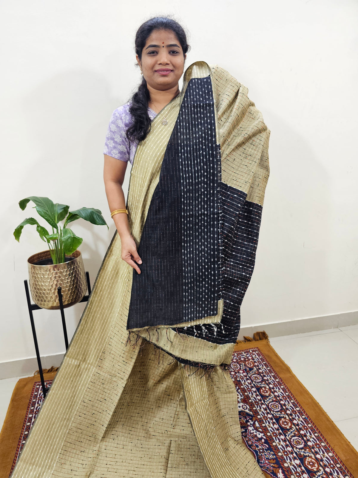 Semi Raw Silk Saree - Beige with Black