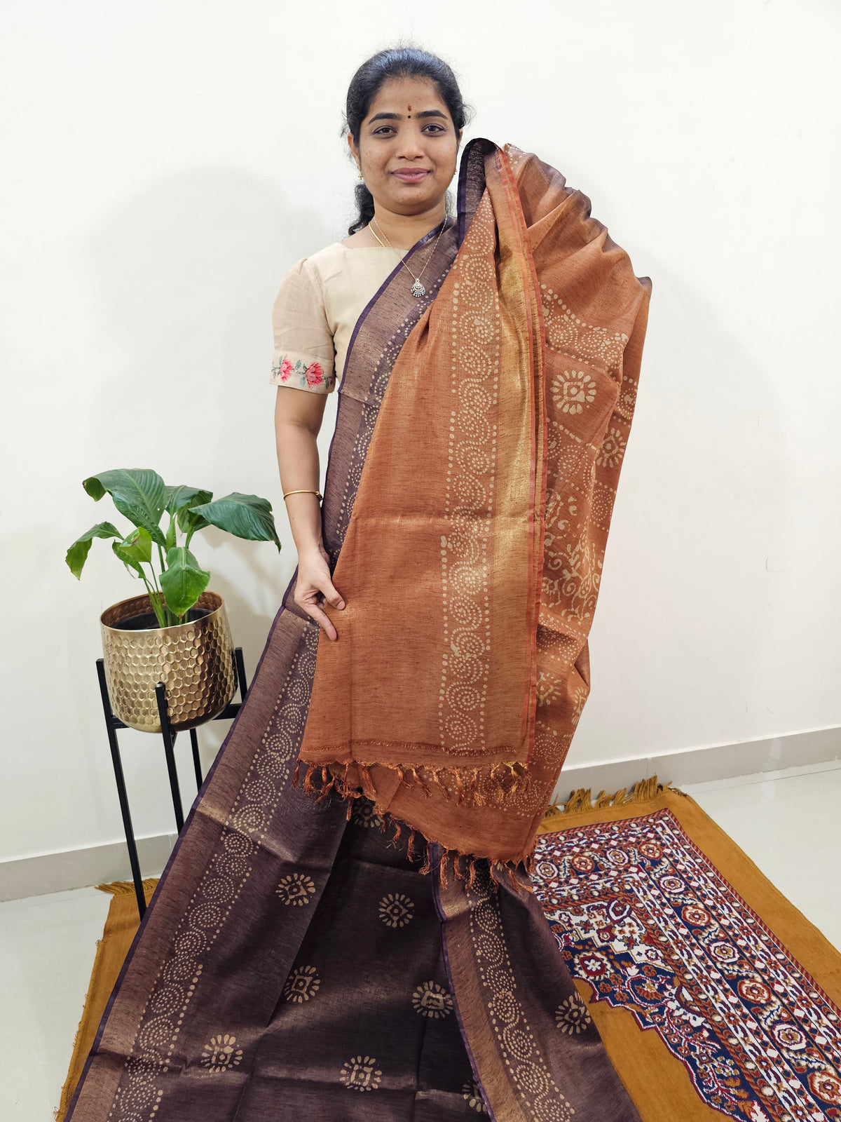 Bhagalpuri with Gold Zari Weaving Batik Print - Brown with Honey Brown