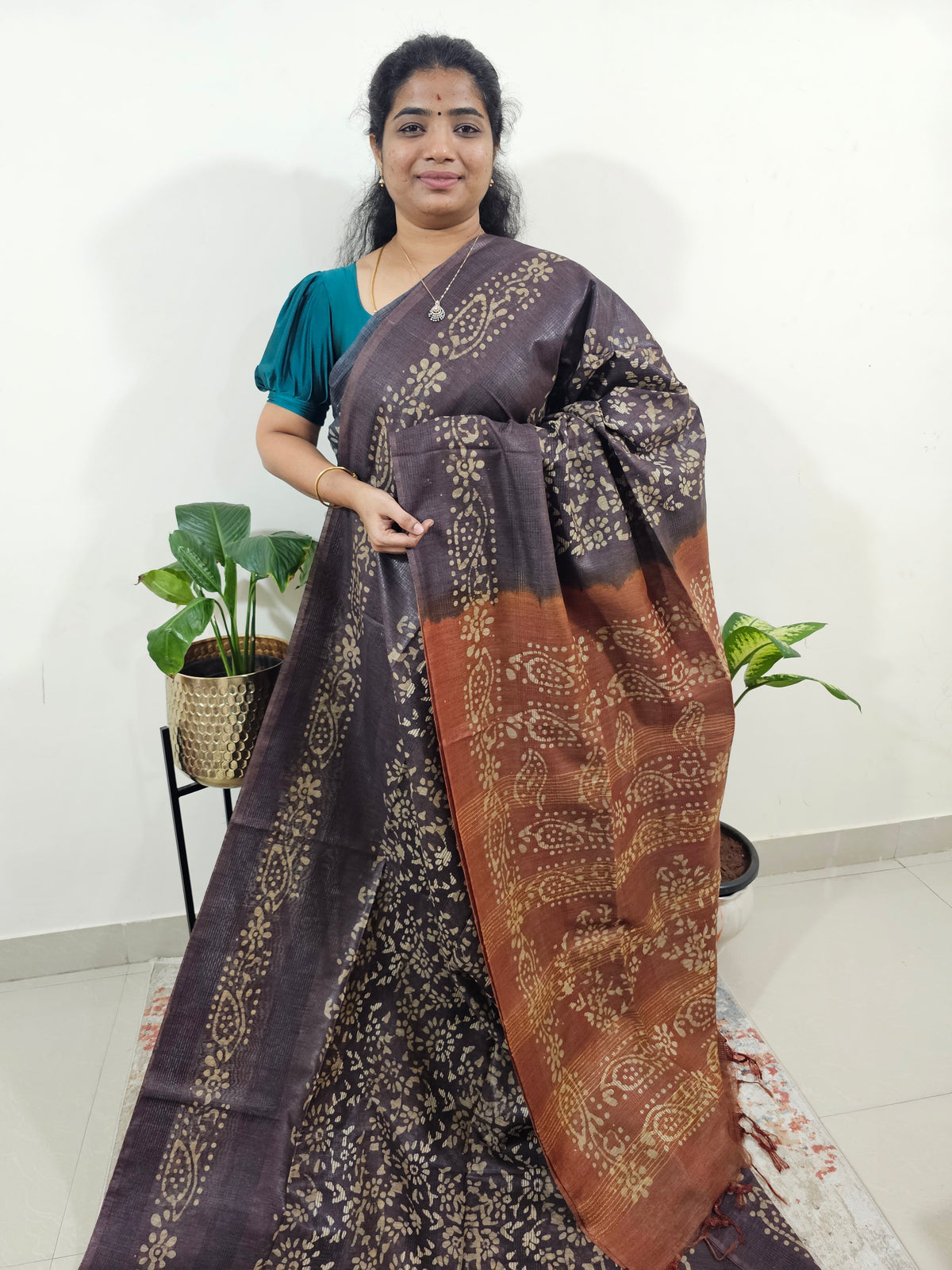 Bhagalpuri with Batik Print - Dark Brown with Honey Brown
