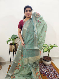 𝐏𝐫𝐞𝐛𝐨𝐨𝐤𝐢𝐧𝐠 𝐀𝐯𝐚𝐢𝐥𝐚𝐛𝐥𝐞 - 𝟐𝟎 𝐃𝐚𝐲𝐬 𝐨𝐟 𝐃𝐢𝐬𝐩𝐚𝐭𝐜𝐡𝐢𝐧𝐠 𝐓𝐢𝐦𝐞 Soft Semi Tussar Kota Weaving  - Sea Green