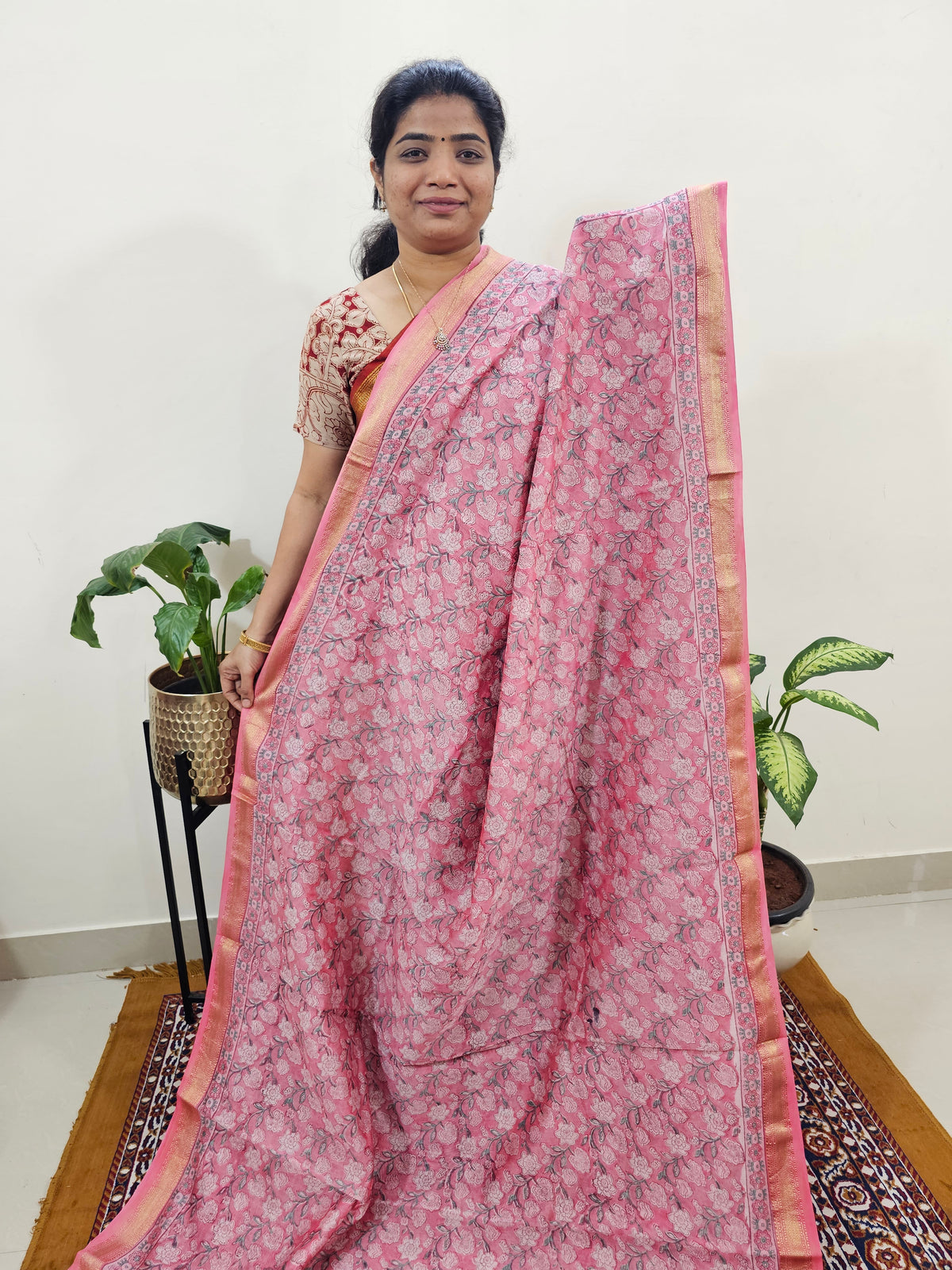 Maheshwari Silk Cotton Hand Block Printed Saree - Pink