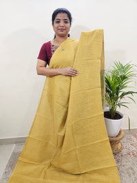 𝐏𝐫𝐞𝐛𝐨𝐨𝐤𝐢𝐧𝐠 𝐀𝐯𝐚𝐢𝐥𝐚𝐛𝐥𝐞 10 𝐃𝐚𝐲𝐬 𝐃𝐢𝐬𝐩𝐚𝐭𝐜𝐡 𝐓𝐢𝐦𝐞 Linen Tissue with Zari Weaving Digital Printed Sarees - Yellow with Green