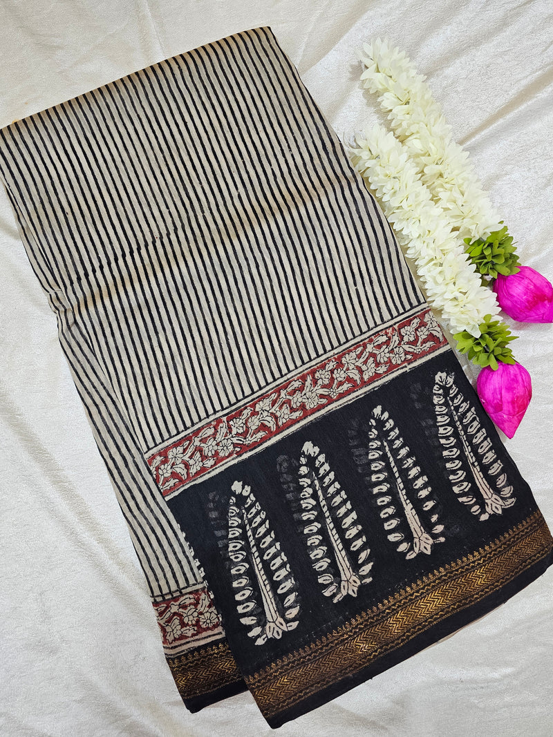 Maheshwari Silk Cotton Hand Block Printed Saree - Black