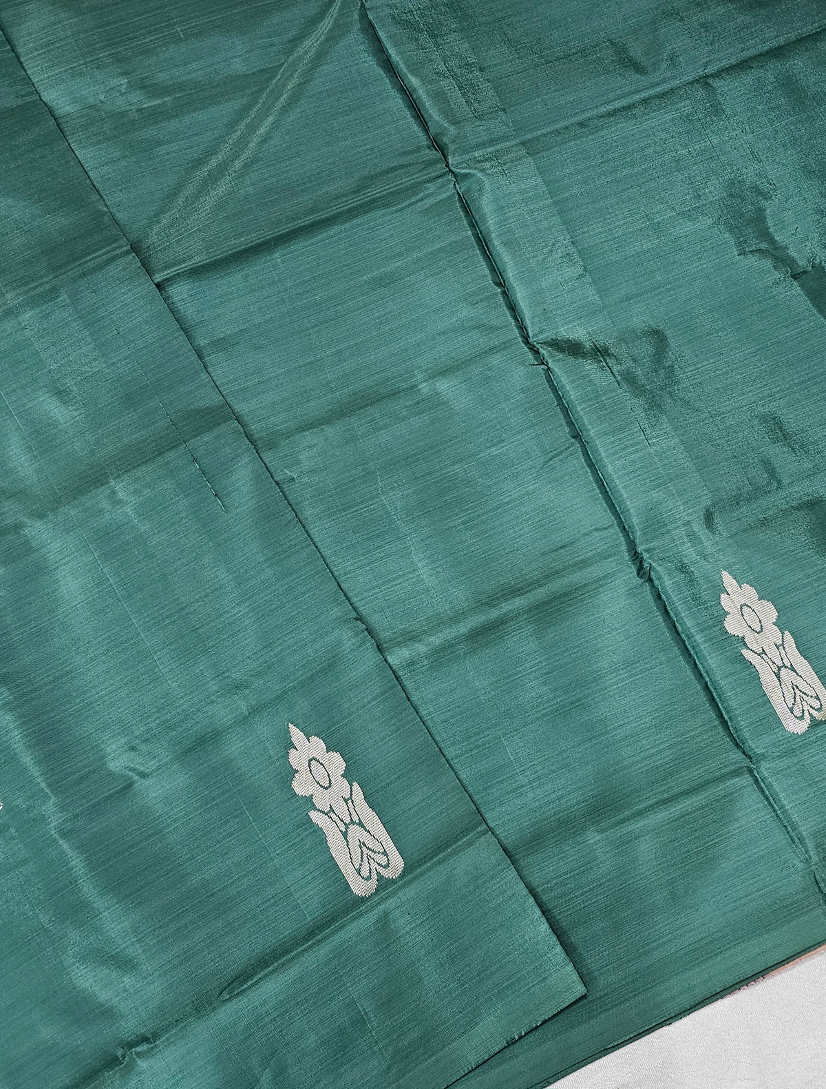 Chinnalampattu Saree - Green with Cream