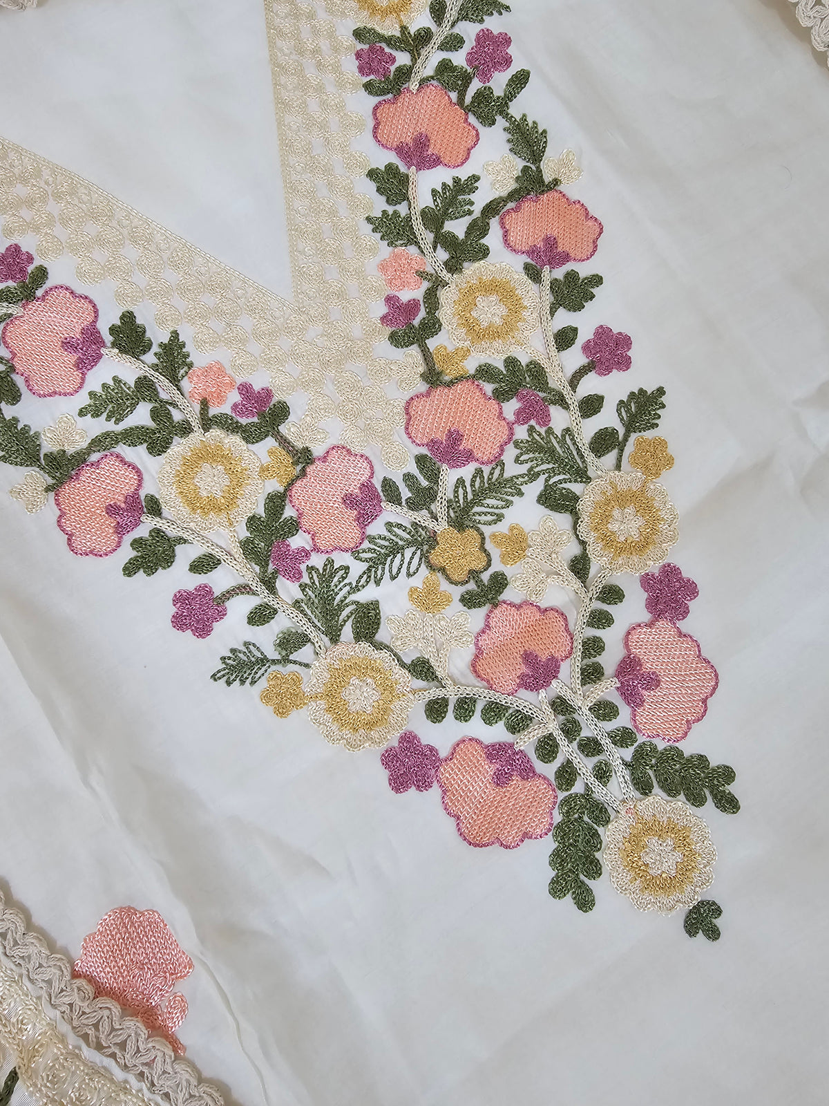 Soft Silk with Heavy Neck - Cream