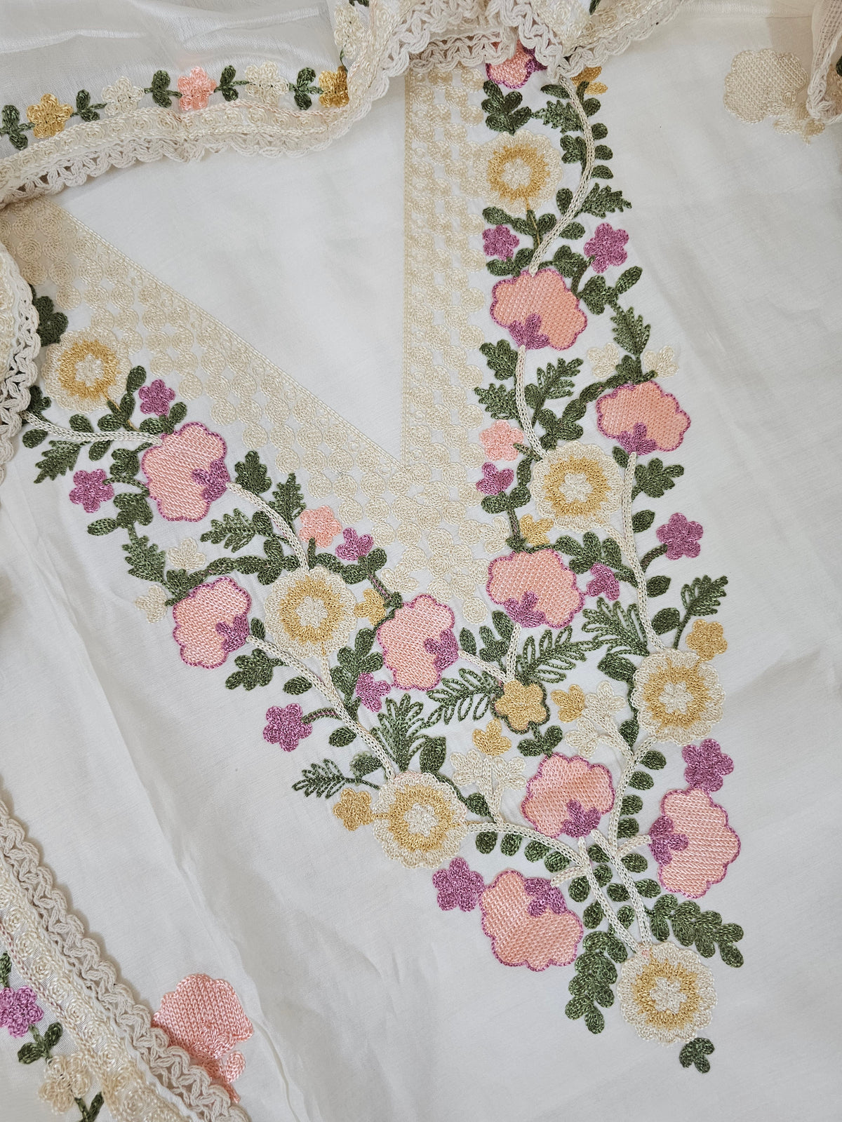 Soft Silk with Heavy Neck - Cream