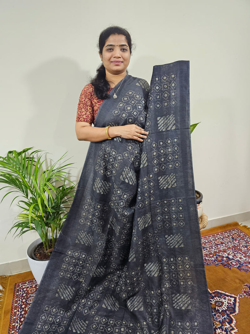Bhagalpuri with Batik Print - Grey with Dark Sea Green