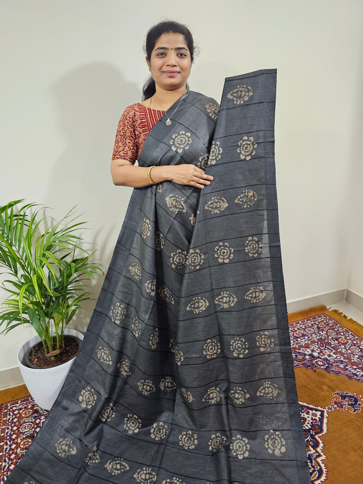 Bhagalpuri with Batik Print - Grey with Red