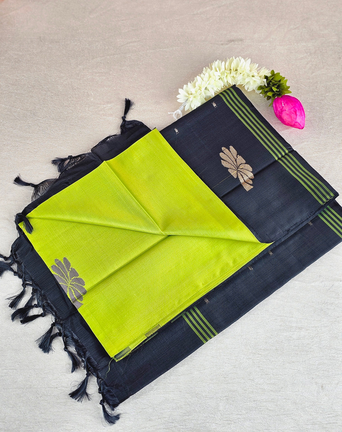 Green with Black Chinnalampattu Saree with Blouse