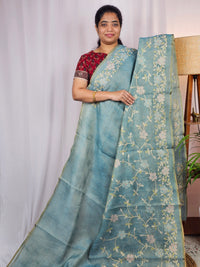 𝐏𝐫𝐞𝐛𝐨𝐨𝐤𝐢𝐧𝐠 𝐀𝐯𝐚𝐢𝐥𝐚𝐛𝐥𝐞 - 𝟐𝟎 𝐃𝐚𝐲𝐬 𝐃𝐢𝐬𝐩𝐚𝐭𝐜𝐡 𝐓𝐢𝐦𝐞 Linen Tissue with Aari Work - Blue