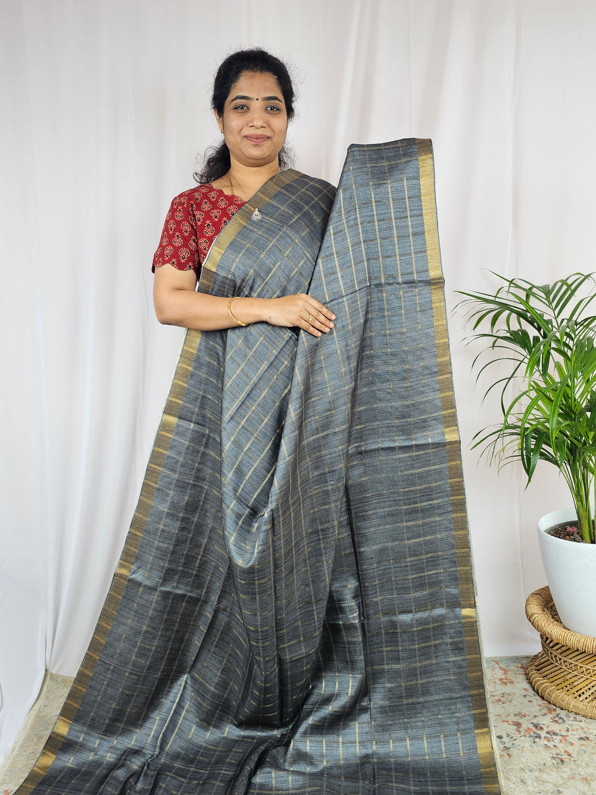 Soft Semi Tussar Checks Weaving with Kalamkari - Grey