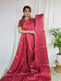 𝐏𝐫𝐞𝐛𝐨𝐨𝐤𝐢𝐧𝐠 𝐀𝐯𝐚𝐢𝐥𝐚𝐛𝐥𝐞 𝟐𝟎 𝐝𝐚𝐲𝐬 - 𝐃𝐢𝐬𝐩𝐚𝐭𝐜𝐡 𝐓𝐢𝐦𝐞 Soft Semi Tussar Checks Weaving with Kalamkari - Dark Pink