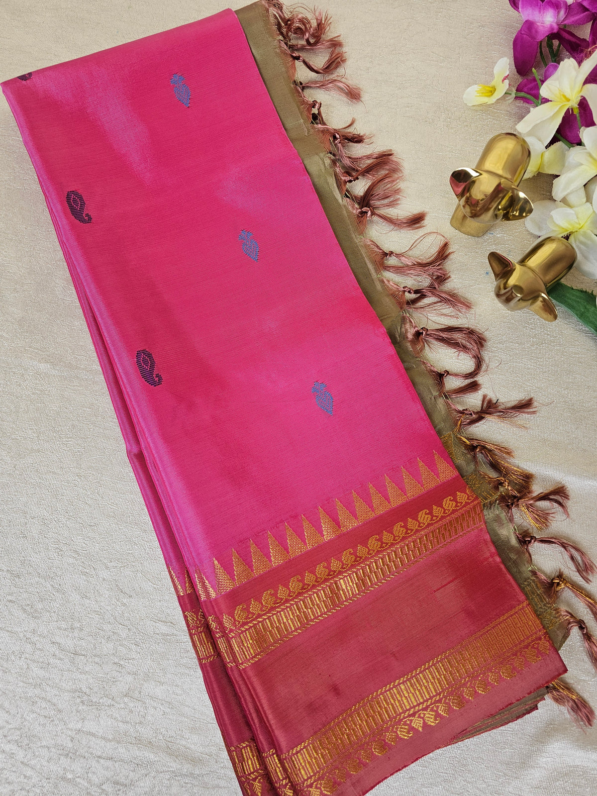 Pink with Dual Shade Beige Chinnalampattu Saree with Blouse
