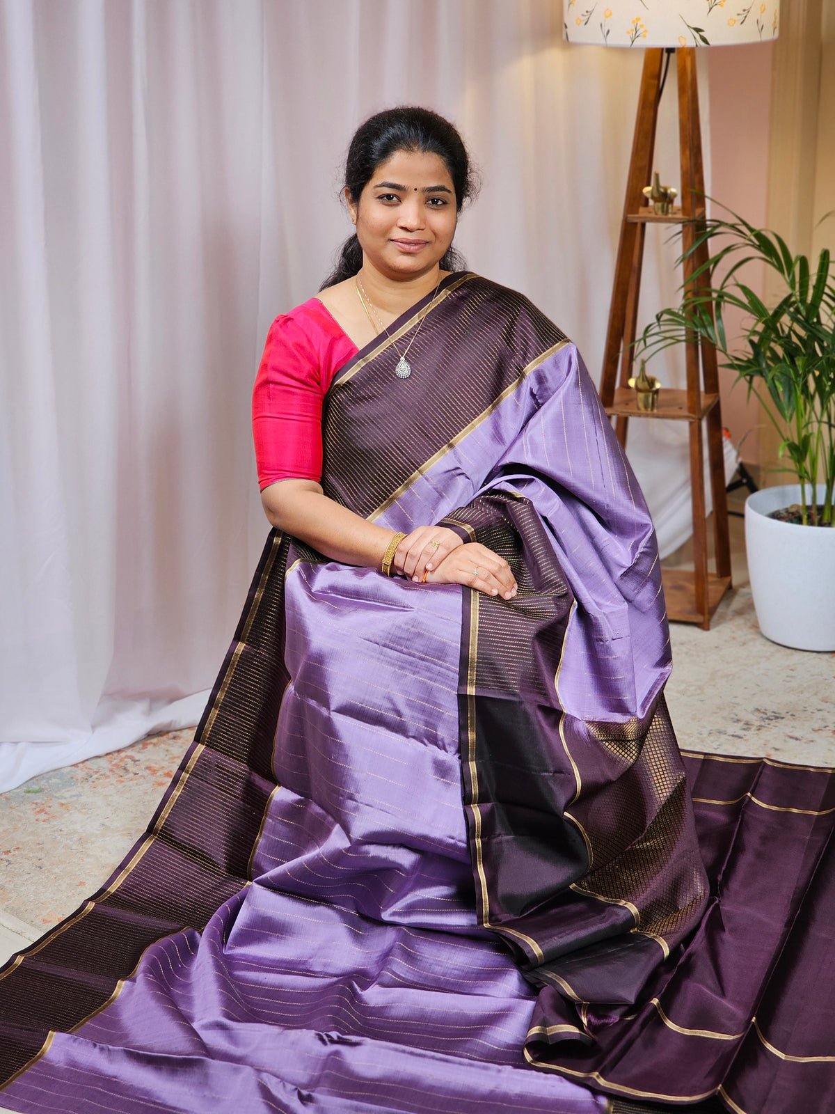 Classical Kanjivaram Pattern Pure Handloom Soft Silk Saree - Lavender with Brown