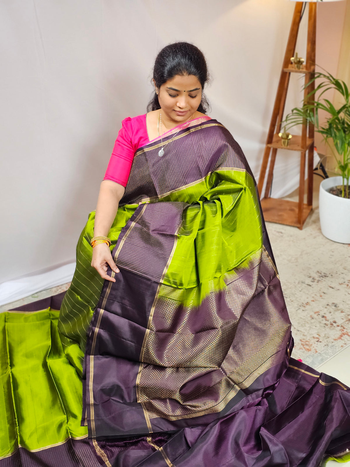 Classical Kanjivaram Pattern Pure Handloom Soft Silk Saree - Green with Brown