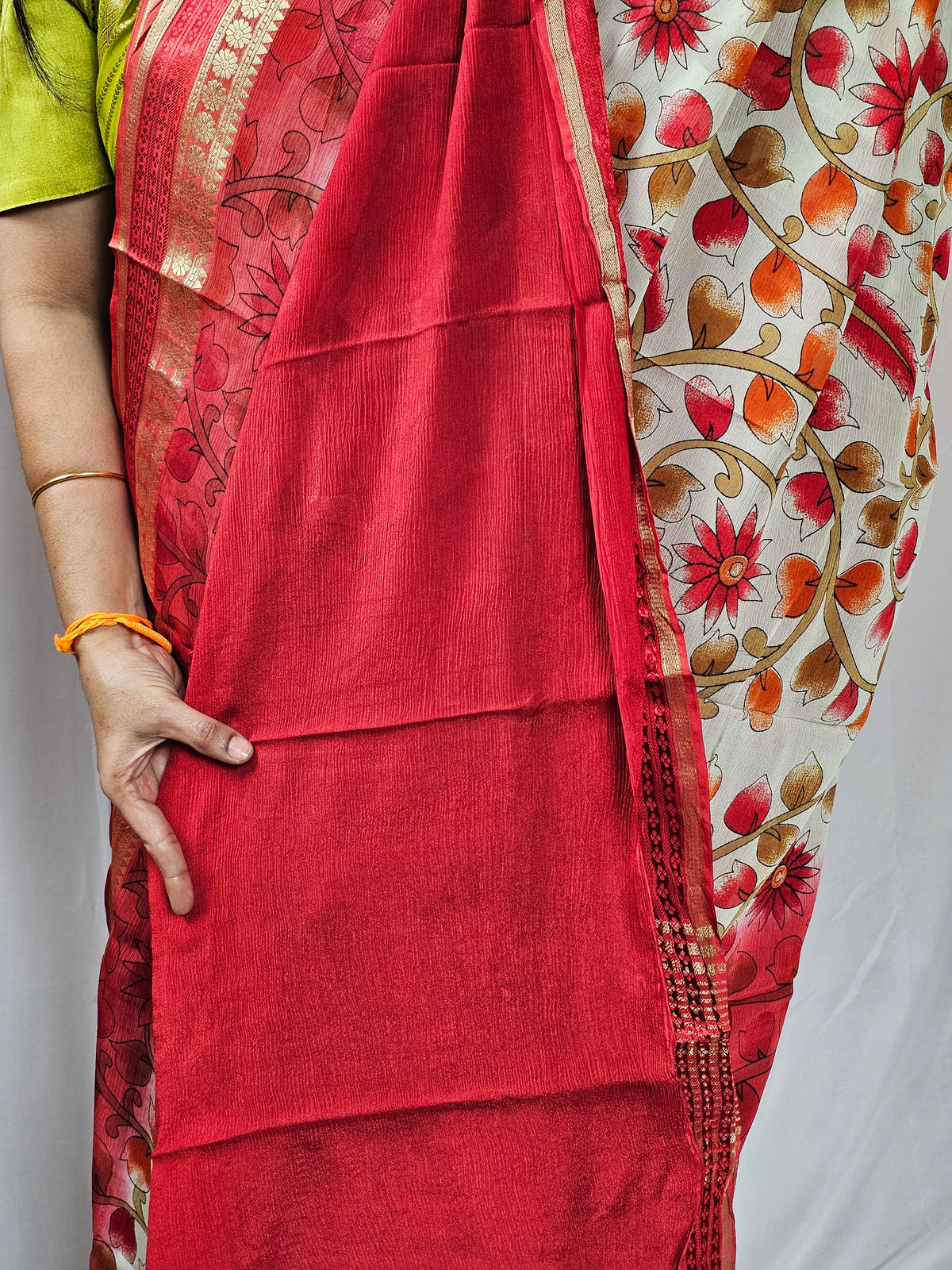Pure Georgette with Zari Woven Border Saree - Red
