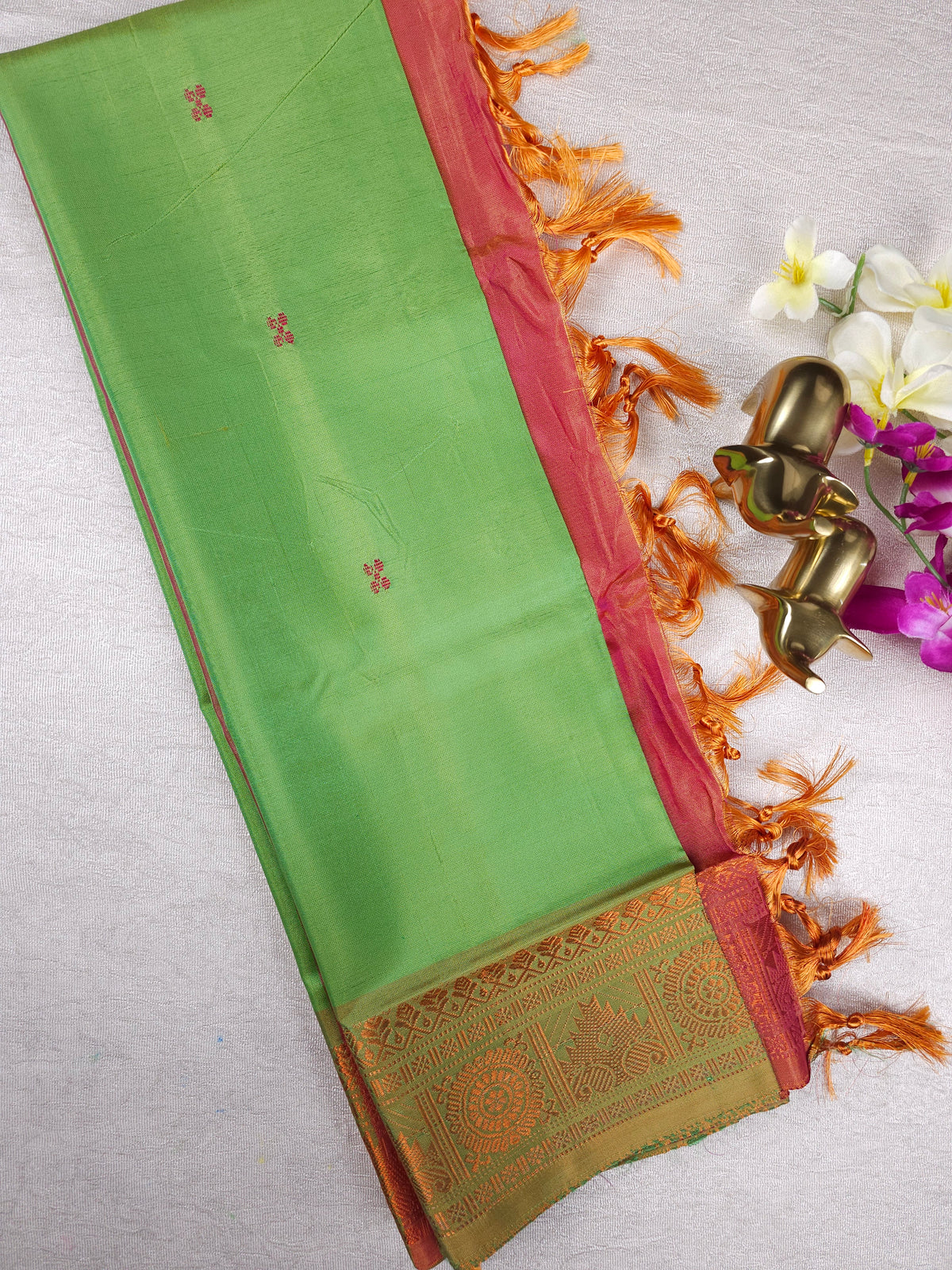 Chinnalampattu Border - Green with Red