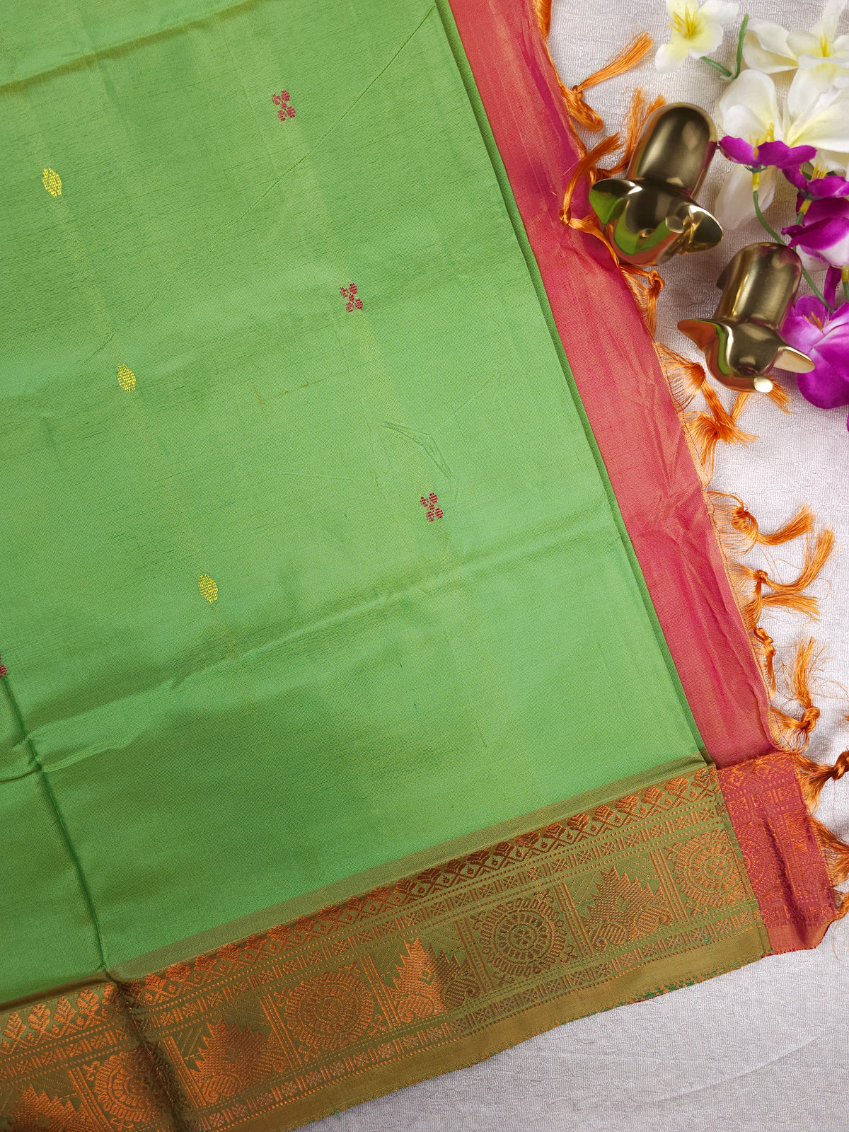 Chinnalampattu Border - Green with Red