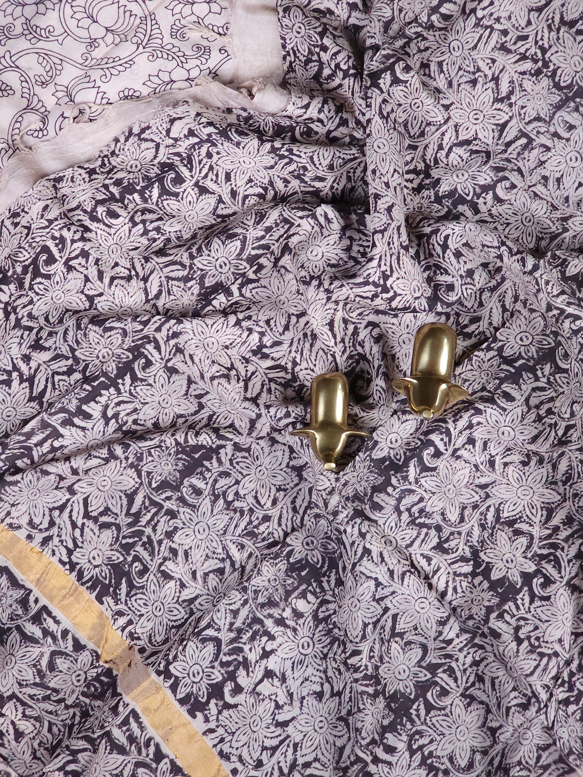 Chennuri Silk - Cream With Black