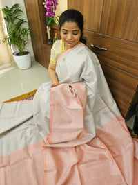 Classical Kanjivaram Pattern Pure Handloom Soft Silk Saree -  Silver with Peach