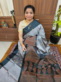 Classic Kanjivaram Pattern Pure Handloom Soft Silk Saree - Grey with Bottle Green